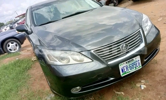 Buy Used Lexus ES 300 Black Car in Abuja in Lagos State Buy Used Lexus ES 300 Black Car in Abuja in Lagos State