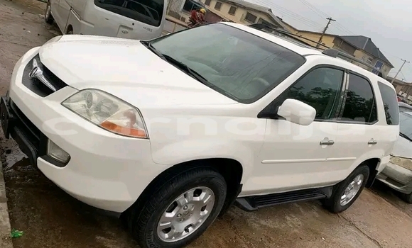 Acheter Occasion Voiture Toyota Highlander Blanc à Abakaliki, État d'Ebonyi Acheter Occasion Voiture Toyota Highlander Blanc à Abakaliki, État d'Ebonyi