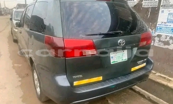 Acheter Occasion Voiture Toyota Sienna Noir à Abuja, État de Lagos Acheter Occasion Voiture Toyota Sienna Noir à Abuja, État de Lagos
