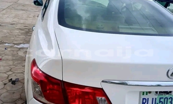 Acheter Occasion Voiture Lexus ES 300 Blanc à Abuja, État de Lagos Acheter Occasion Voiture Lexus ES 300 Blanc à Abuja, État de Lagos