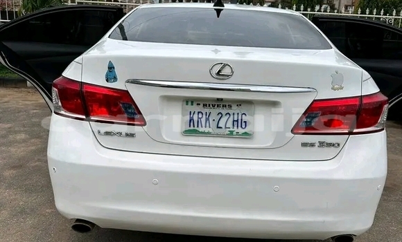 Acheter Occasion Voiture Lexus ES 300 Blanc à Abuja, État de Lagos Acheter Occasion Voiture Lexus ES 300 Blanc à Abuja, État de Lagos