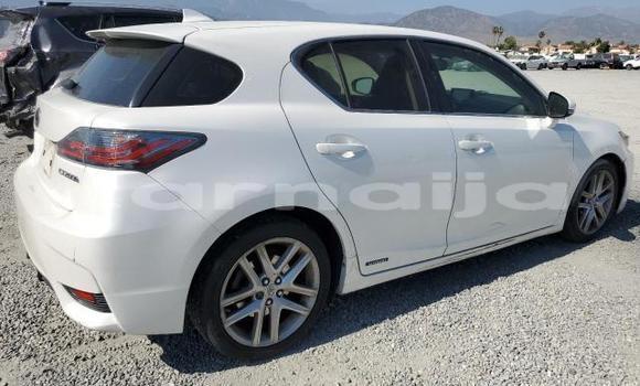 Buy New Lexus CT White Car in Badagry in Lagos State Buy New Lexus CT White Car in Badagry in Lagos State
