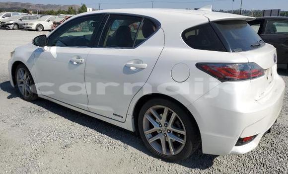 Buy New Lexus CT White Car in Badagry in Lagos State Buy New Lexus CT White Car in Badagry in Lagos State