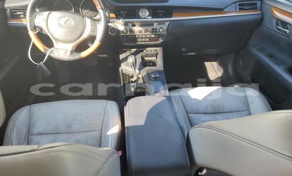 Buy New Lexus ES 300 White Car in Badagry in Lagos State Buy New Lexus ES 300 White Car in Badagry in Lagos State