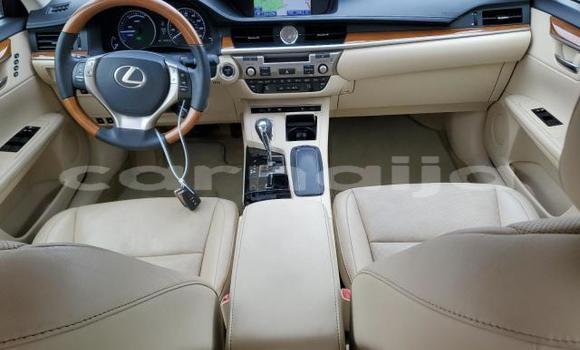 Acheter Neuf Voiture Lexus ES Rouge à Badagry, État de Lagos Acheter Neuf Voiture Lexus ES Rouge à Badagry, État de Lagos