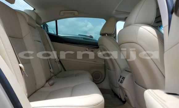 Buy New Lexus ES Beige Car in Badagry in Lagos State Buy New Lexus ES Beige Car in Badagry in Lagos State