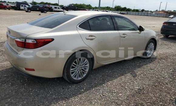 Buy New Lexus ES Beige Car in Badagry in Lagos State Buy New Lexus ES Beige Car in Badagry in Lagos State