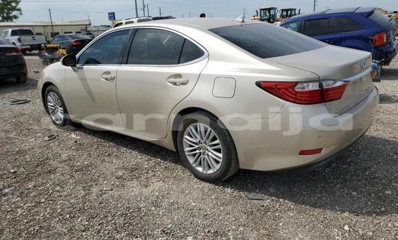 Buy New Lexus ES Beige Car in Badagry in Lagos State Buy New Lexus ES Beige Car in Badagry in Lagos State