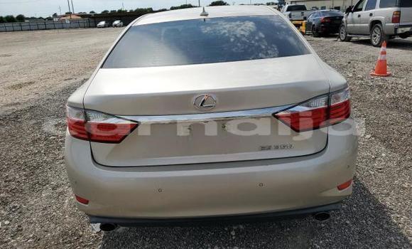 Buy New Lexus ES Beige Car in Badagry in Lagos State Buy New Lexus ES Beige Car in Badagry in Lagos State