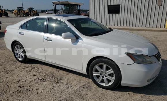 Buy New Lexus ES White Car in Badagry in Lagos State Buy New Lexus ES White Car in Badagry in Lagos State
