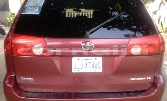 Acheter Occasion Voiture Toyota Sienna Rouge à Abuja, État de Lagos Acheter Occasion Voiture Toyota Sienna Rouge à Abuja, État de Lagos
