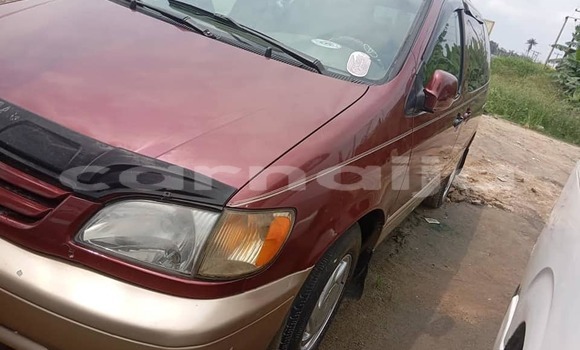 Acheter Occasion Voiture Toyota Sienna Rouge à Abuja, État de Lagos Acheter Occasion Voiture Toyota Sienna Rouge à Abuja, État de Lagos