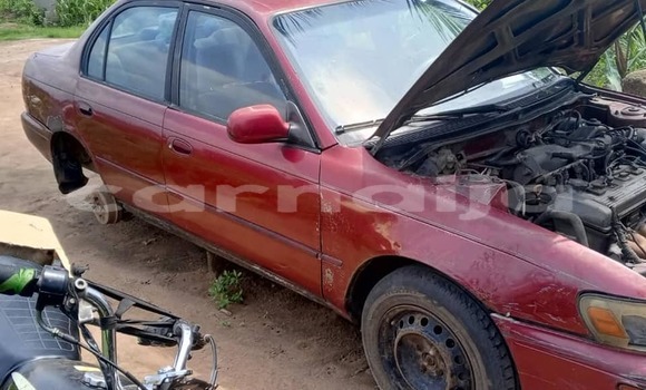 Acheter Occasion Voiture Toyota Corolla Rouge à Abuja, État de Lagos Acheter Occasion Voiture Toyota Corolla Rouge à Abuja, État de Lagos