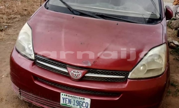Acheter Occasion Voiture Toyota Sienna Rouge à Abuja, État de Lagos Acheter Occasion Voiture Toyota Sienna Rouge à Abuja, État de Lagos