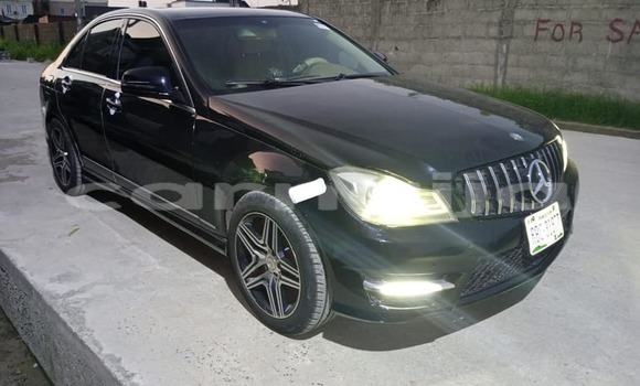 Acheter Occasion Voiture Mercedes-Benz C–Class Noir à Abuja, État de Lagos Acheter Occasion Voiture Mercedes-Benz C–Class Noir à Abuja, État de Lagos
