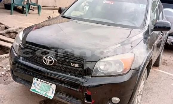 Acheter Occasion Voiture Toyota RAV4 Noir à Abakaliki, État d'Ebonyi Acheter Occasion Voiture Toyota RAV4 Noir à Abakaliki, État d'Ebonyi