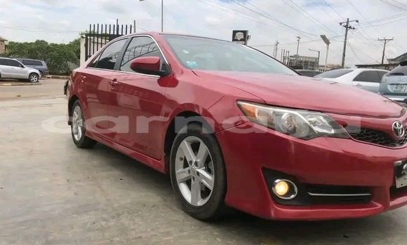 Acheter Occasion Voiture Toyota Camry Rouge à Lagos, État de Lagos Acheter Occasion Voiture Toyota Camry Rouge à Lagos, État de Lagos