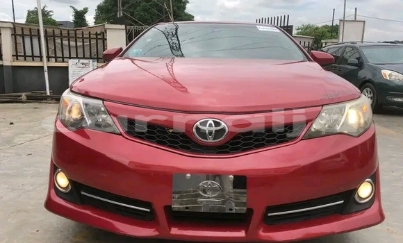 Acheter Occasion Voiture Toyota Camry Rouge à Lagos, État de Lagos Acheter Occasion Voiture Toyota Camry Rouge à Lagos, État de Lagos