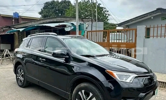 Acheter Occasion Voiture Toyota RAV4 Noir à Lagos, État de Lagos Acheter Occasion Voiture Toyota RAV4 Noir à Lagos, État de Lagos