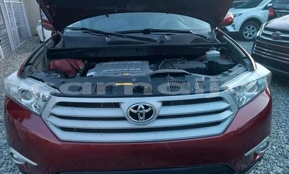 Acheter Occasion Voiture Toyota Avalon Rouge à Omuo, Ekiti Acheter Occasion Voiture Toyota Avalon Rouge à Omuo, Ekiti