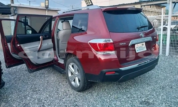 Acheter Occasion Voiture Toyota Avalon Rouge à Omuo, Ekiti Acheter Occasion Voiture Toyota Avalon Rouge à Omuo, Ekiti