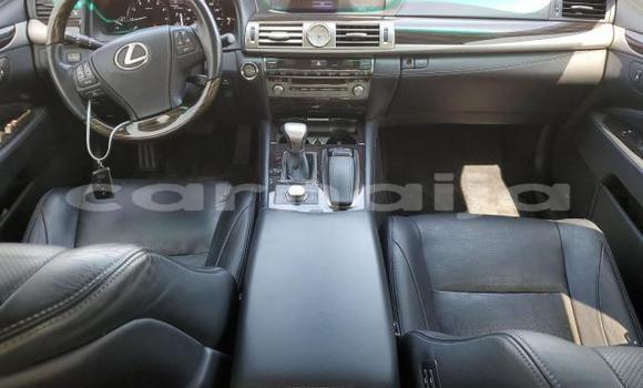 Acheter Neuf Voiture Lexus LS Gris à Badagry, État de Lagos Acheter Neuf Voiture Lexus LS Gris à Badagry, État de Lagos