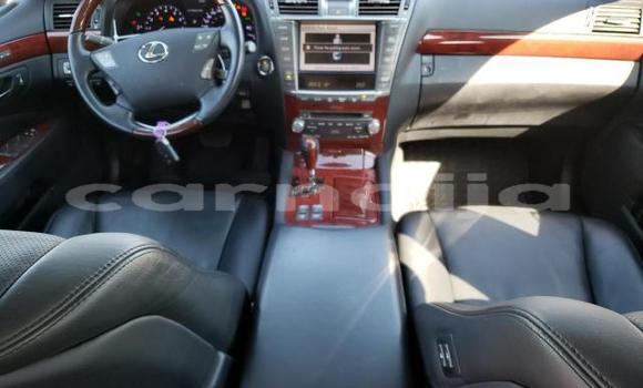 Acheter Neuf Voiture Lexus LS Noir à Badagry, État de Lagos Acheter Neuf Voiture Lexus LS Noir à Badagry, État de Lagos