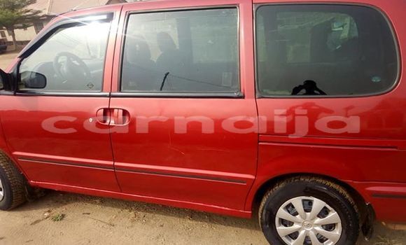Acheter Occasion Voiture Nissan Serena Rouge à Abeokuta, État d'Ogun Acheter Occasion Voiture Nissan Serena Rouge à Abeokuta, État d'Ogun