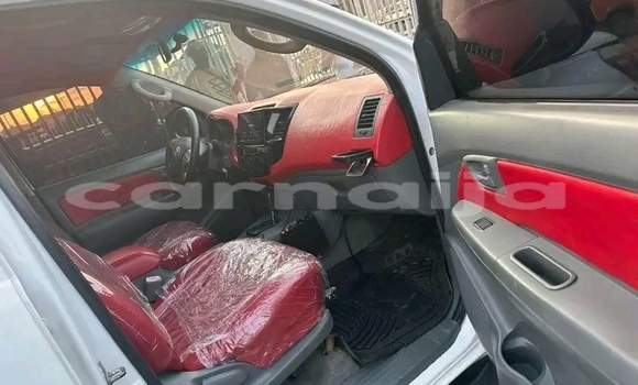 Acheter Occasion Voiture Toyota Hilux Blanc à Abuja, État de Lagos Acheter Occasion Voiture Toyota Hilux Blanc à Abuja, État de Lagos