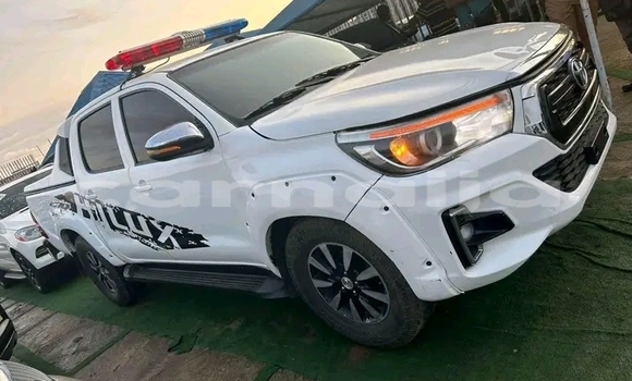Acheter Occasion Voiture Toyota Hilux Blanc à Abuja, État de Lagos Acheter Occasion Voiture Toyota Hilux Blanc à Abuja, État de Lagos