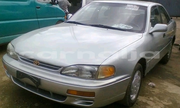 Buy Used Hyundai Cargo Red Car in Abuja in Lagos State