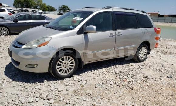 Buy New Toyota Sienna Silver Car in Badagry in Lagos State Buy New Toyota Sienna Silver Car in Badagry in Lagos State
