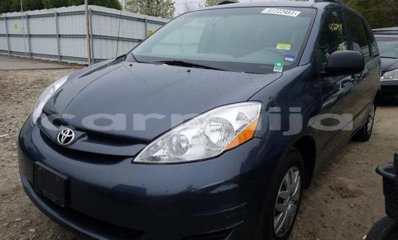 Buy New Toyota Sienna Blue Car in Badagry in Lagos State Buy New Toyota Sienna Blue Car in Badagry in Lagos State