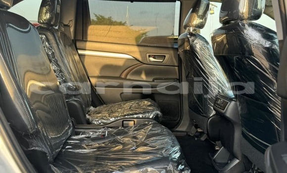 Acheter Occasion Voiture Toyota Highlander Blanc à Abuja, État de Lagos Acheter Occasion Voiture Toyota Highlander Blanc à Abuja, État de Lagos