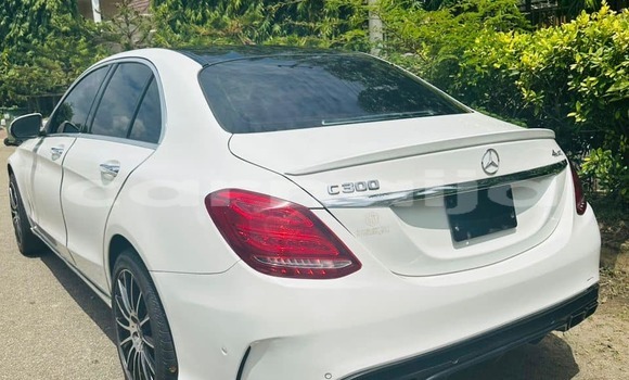 Acheter Occasion Voiture Mercedes-Benz C–Class Blanc à Abuja, État de Lagos Acheter Occasion Voiture Mercedes-Benz C–Class Blanc à Abuja, État de Lagos