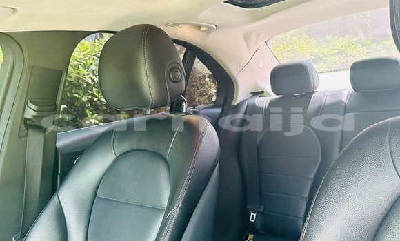 Acheter Occasion Voiture Mercedes-Benz C–Class Blanc à Abuja, État de Lagos Acheter Occasion Voiture Mercedes-Benz C–Class Blanc à Abuja, État de Lagos