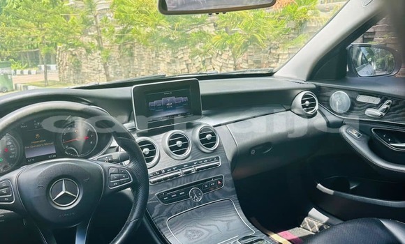Acheter Occasion Voiture Mercedes-Benz C–Class Blanc à Abuja, État de Lagos Acheter Occasion Voiture Mercedes-Benz C–Class Blanc à Abuja, État de Lagos