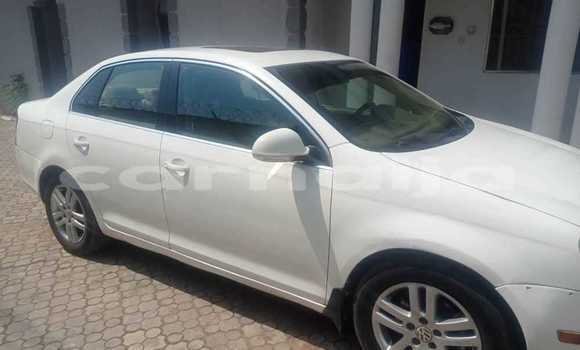Acheter Occasion Voiture Volkswagen Jetta Blanc à Abuja, État de Lagos Acheter Occasion Voiture Volkswagen Jetta Blanc à Abuja, État de Lagos