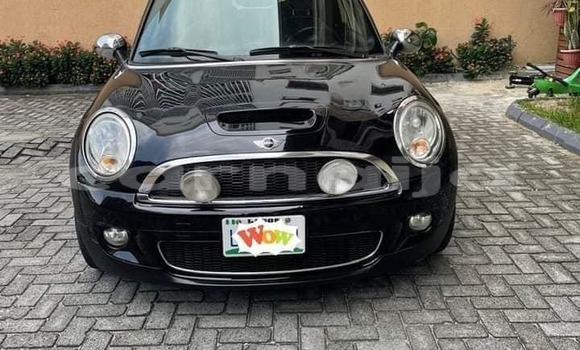 Acheter Occasion Voiture Suzuki Solio Noir à Abak, État d'Akwa Ibom Acheter Occasion Voiture Suzuki Solio Noir à Abak, État d'Akwa Ibom