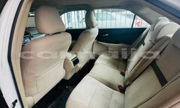 Acheter Occasion Voiture Toyota Camry Blanc à Abuja, État de Lagos Acheter Occasion Voiture Toyota Camry Blanc à Abuja, État de Lagos