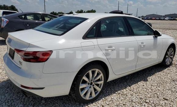 Acheter Neuf Voiture Audi A4 Blanc à Badagry, État de Lagos Acheter Neuf Voiture Audi A4 Blanc à Badagry, État de Lagos