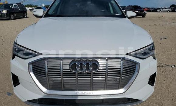 Buy New Audi Cabriolet White Car in Badagry in Lagos State Buy New Audi Cabriolet White Car in Badagry in Lagos State