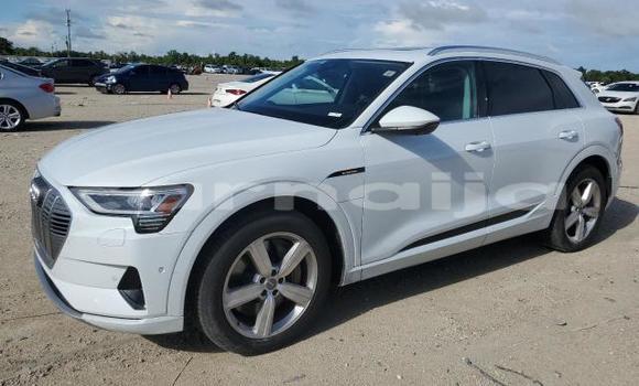 Buy New Audi Cabriolet White Car in Badagry in Lagos State Buy New Audi Cabriolet White Car in Badagry in Lagos State