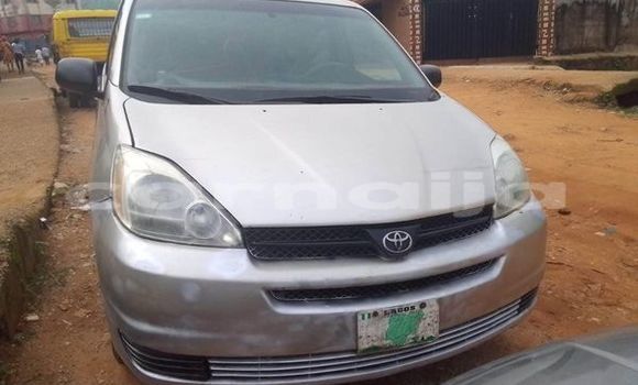 Acheter Occasion Voiture Toyota Sienna Autre à Iyara, État de Kogi Acheter Occasion Voiture Toyota Sienna Autre à Iyara, État de Kogi