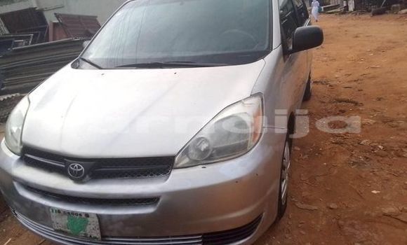 Acheter Occasion Voiture Toyota Sienna Autre à Iyara, État de Kogi Acheter Occasion Voiture Toyota Sienna Autre à Iyara, État de Kogi