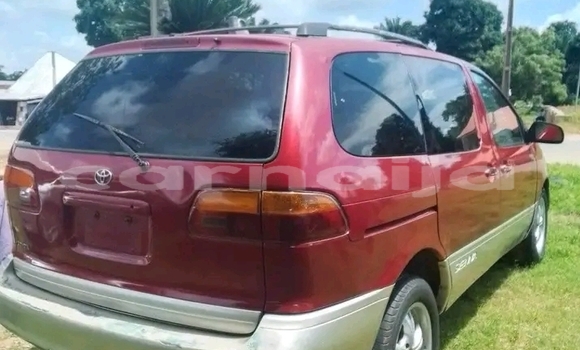 Acheter Occasion Voiture Toyota Sienna Rouge à Abuja, État de Lagos Acheter Occasion Voiture Toyota Sienna Rouge à Abuja, État de Lagos
