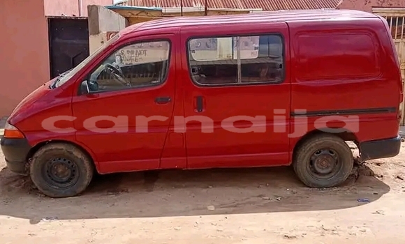 Acheter Occasion Voiture Toyota Hiace Rouge à Abuja, État de Lagos Acheter Occasion Voiture Toyota Hiace Rouge à Abuja, État de Lagos