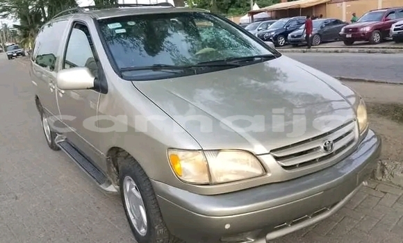 Acheter Occasion Voiture Toyota Sienna Autre à Une chauve–souris, État d'Akwa Ibom Acheter Occasion Voiture Toyota Sienna Autre à Une chauve–souris, État d'Akwa Ibom