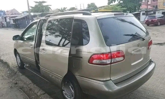 Acheter Occasion Voiture Toyota Sienna Autre à Une chauve–souris, État d'Akwa Ibom Acheter Occasion Voiture Toyota Sienna Autre à Une chauve–souris, État d'Akwa Ibom