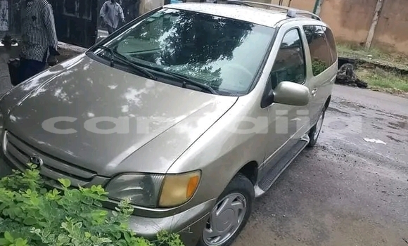 Acheter Occasion Voiture Toyota Sienna Autre à Une chauve–souris, État d'Akwa Ibom Acheter Occasion Voiture Toyota Sienna Autre à Une chauve–souris, État d'Akwa Ibom